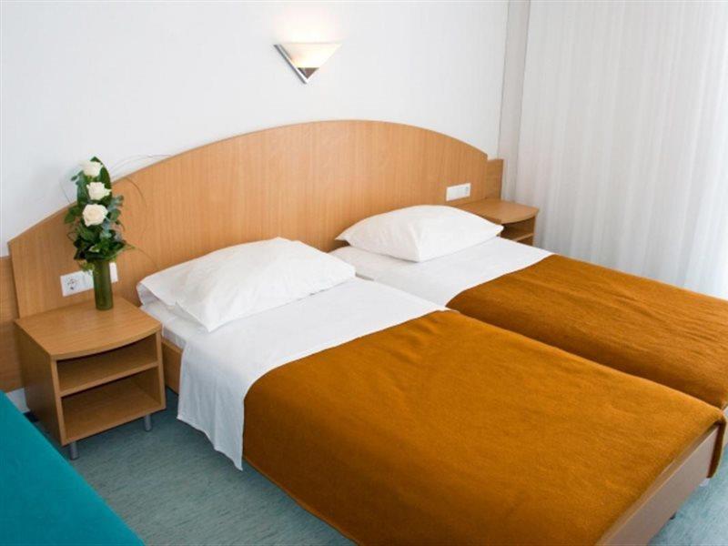 Hotel Sahara 洛帕 外观 照片