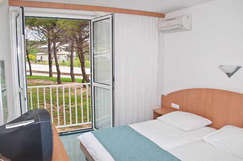 Hotel Sahara 洛帕 外观 照片